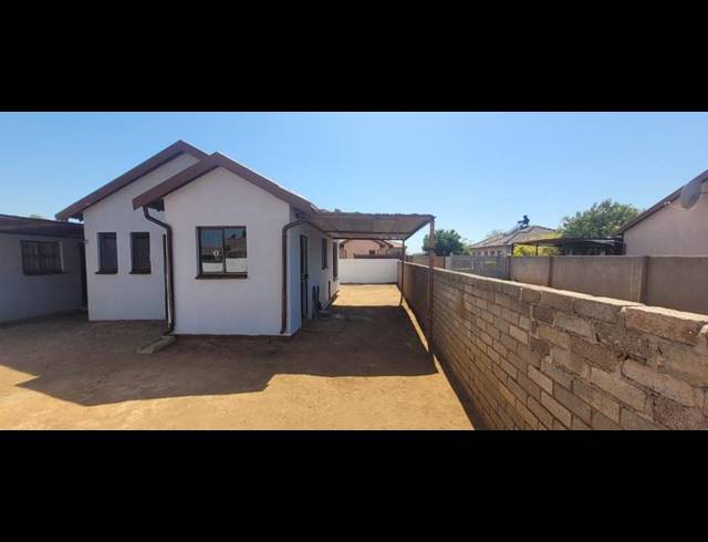 2 BEDROOM HOUSE FOR SALE IN SOSHANGUVE XX